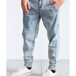 Native Youth Acid Wash Denim Slim-Fit Jogger W 32